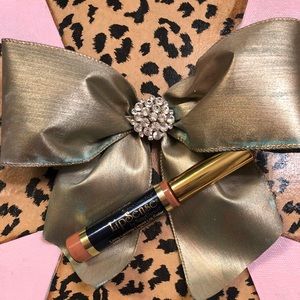 LipSense💄